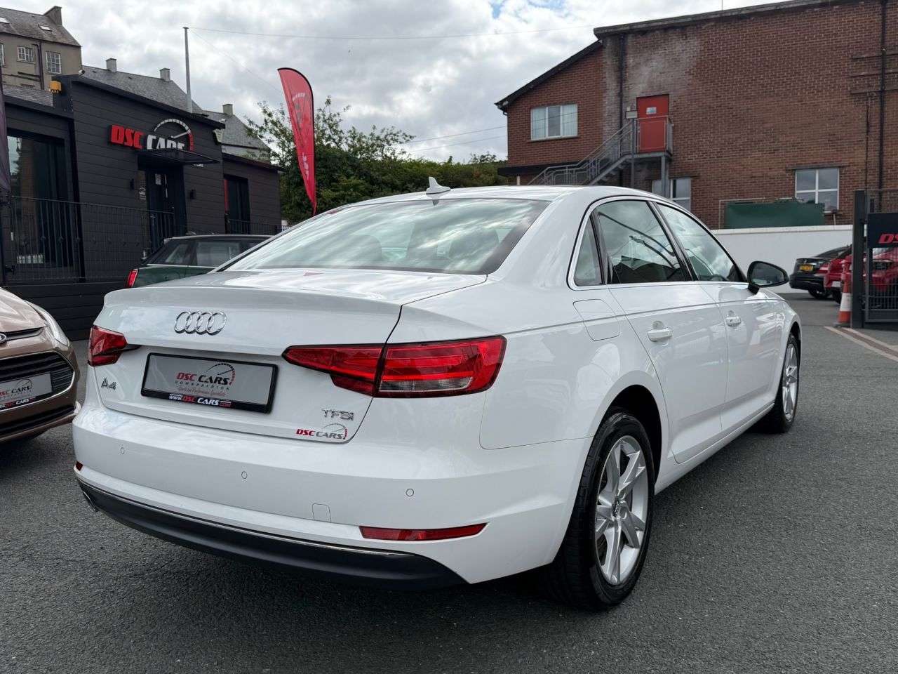2017 AUDI A4 2017 AUDI A4