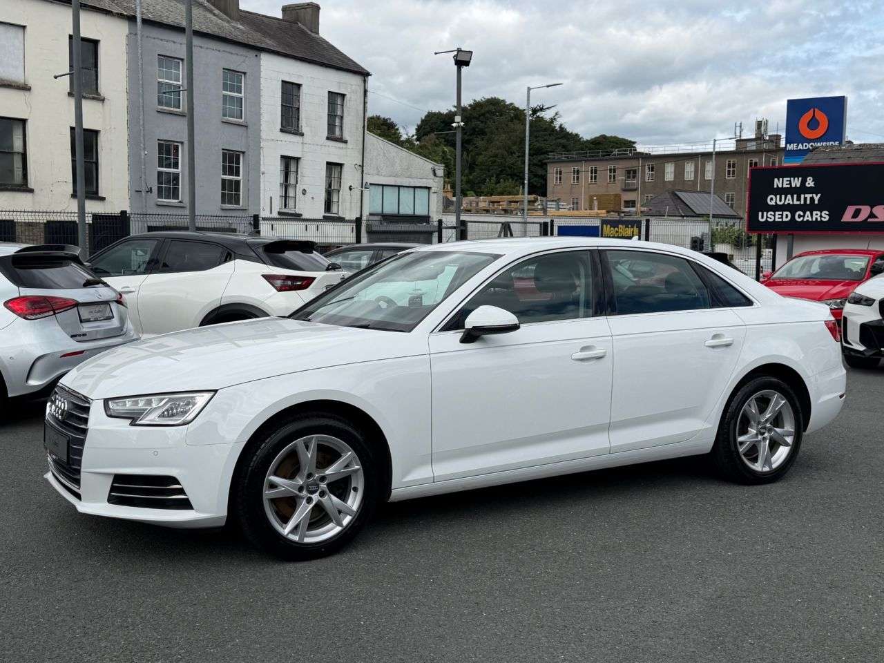 2017 AUDI A4 2017 AUDI A4