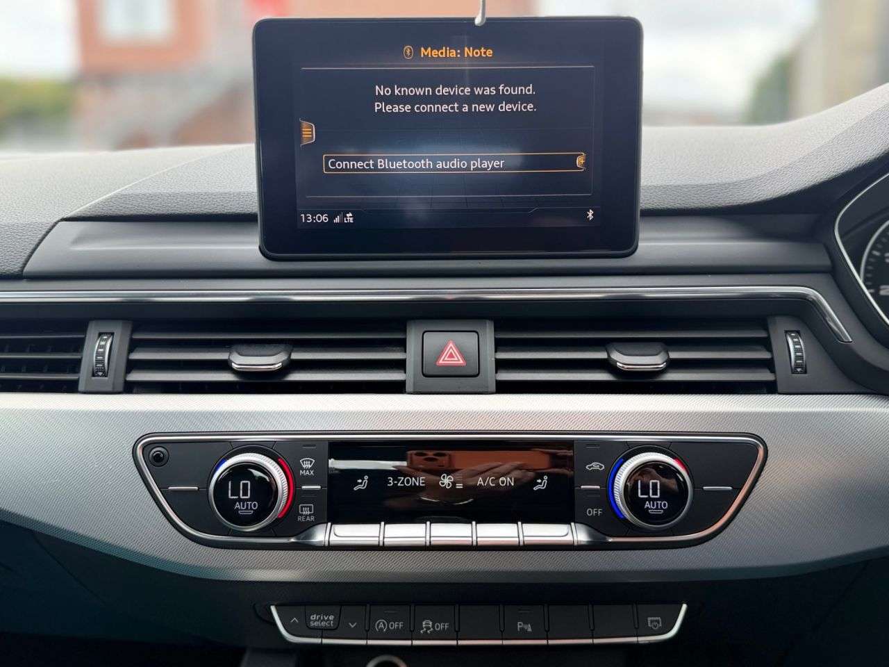 2017 AUDI A4 2017 AUDI A4