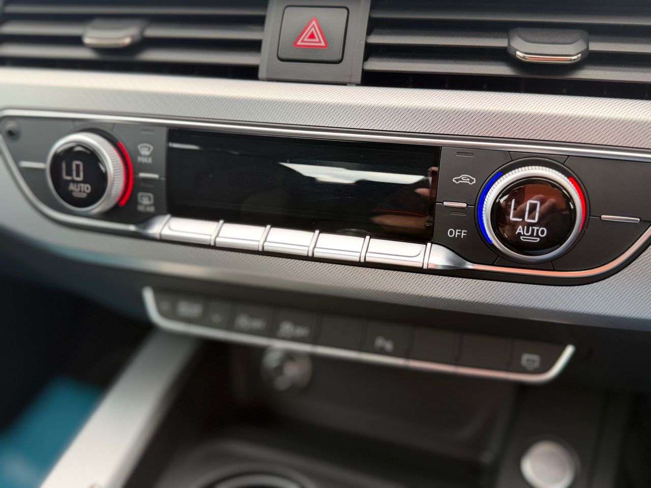 2017 AUDI A4 2017 AUDI A4