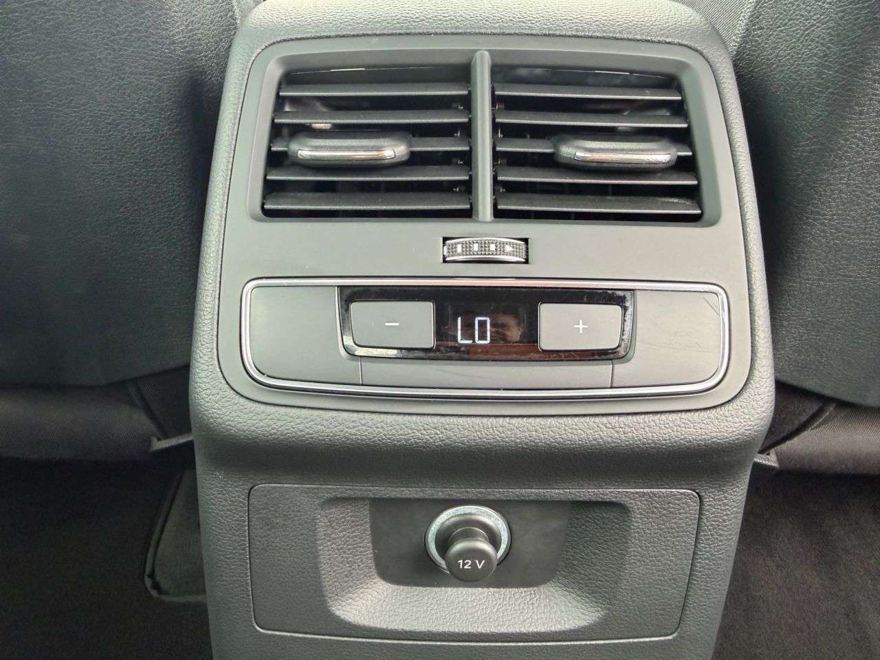 2017 AUDI A4 2017 AUDI A4