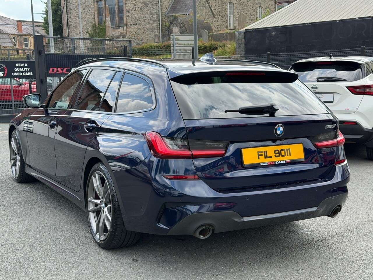 A 2021 BMW 3 SERIES 2.0 320i M Sport Pro Edition Touring 5dr Petrol Auto Euro 6 (s/s) (184 ps) A 2021 BMW 3 SERIES 2.0 320i M Sport Pro Edition Touring 5dr Petrol Auto Euro 6 (s/s) (184 ps)