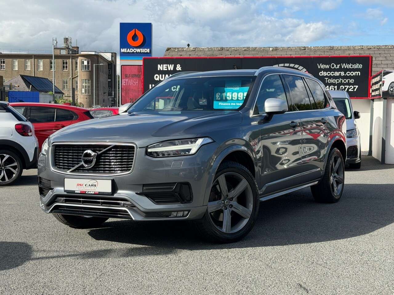 A 2017 VOLVO XC90 2.0 D5 PowerPulse R-Design Pro SUV 5dr Diesel Auto 4WD Euro 6 (s/s) (235 ps A 2017 VOLVO XC90 2.0 D5 PowerPulse R-Design Pro SUV 5dr Diesel Auto 4WD Euro 6 (s/s) (235 ps