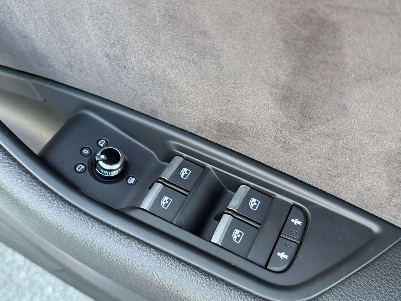 2018 AUDI A4 2018 AUDI A4