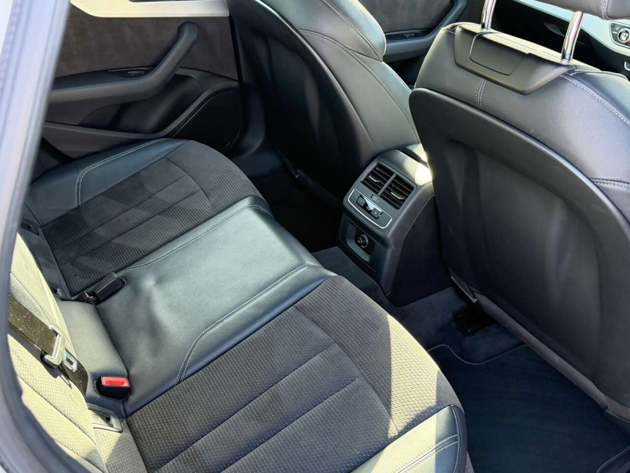 2018 AUDI A4 2018 AUDI A4