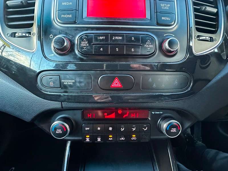 2014 KIA CARENS 2014 KIA CARENS