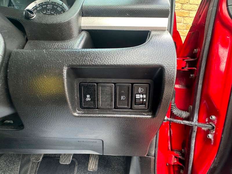 2014 SUZUKI SWIFT 2014 SUZUKI SWIFT