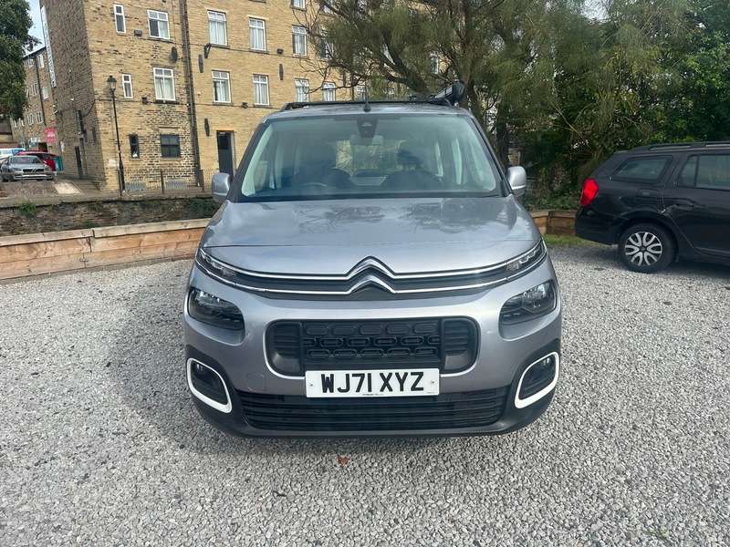A 2021 CITROEN BERLINGO MULTISPACE BLUEHDI FEEL M S/S MICRO CAMPER A 2021 CITROEN BERLINGO MULTISPACE BLUEHDI FEEL M S/S MICRO CAMPER