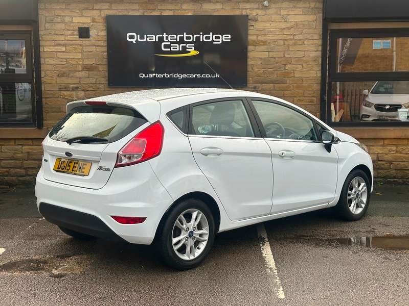 A 2015 FORD FIESTA ZETEC A 2015 FORD FIESTA ZETEC