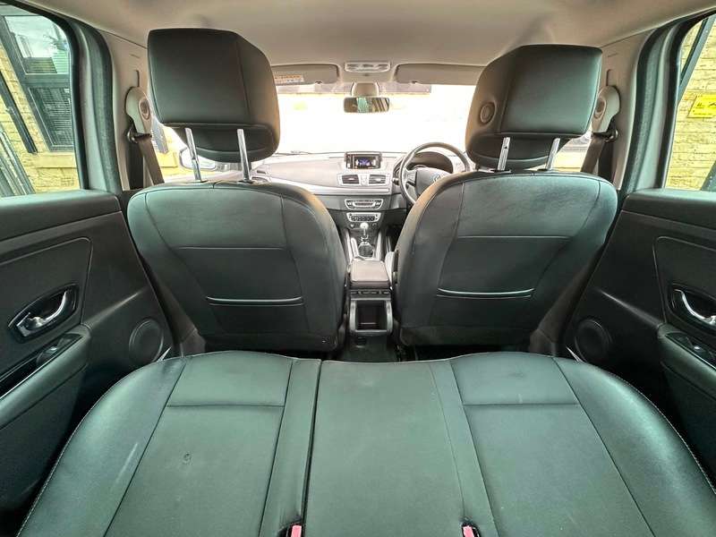 2015 RENAULT MEGANE 2015 RENAULT MEGANE