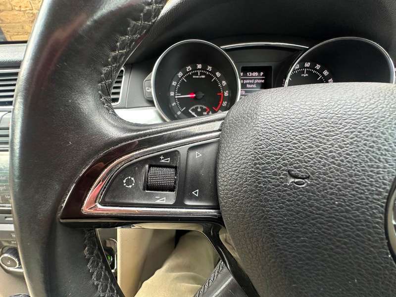 2013 SKODA SUPERB 2013 SKODA SUPERB