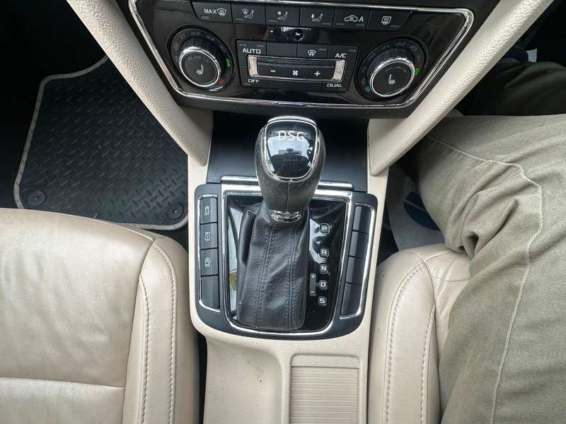 2013 SKODA SUPERB 2013 SKODA SUPERB