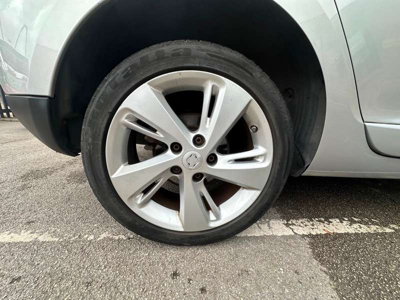 2015 RENAULT MEGANE 2015 RENAULT MEGANE