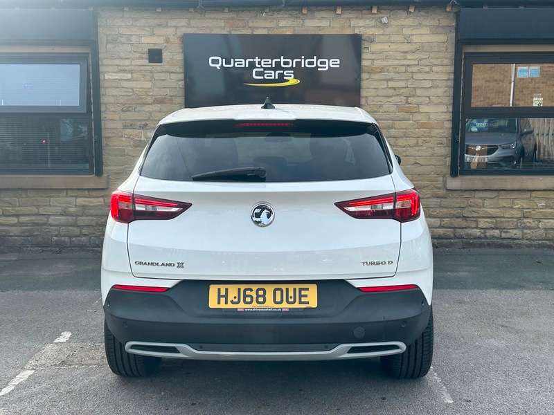 A 2018 VAUXHALL GRANDLAND X SPORT NAV S/S A 2018 VAUXHALL GRANDLAND X SPORT NAV S/S