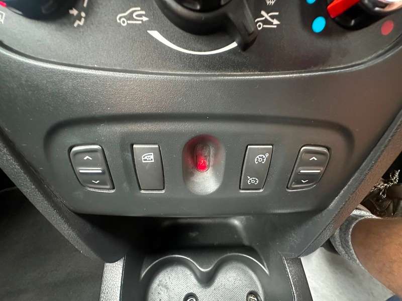 2015 DACIA SANDERO 2015 DACIA SANDERO