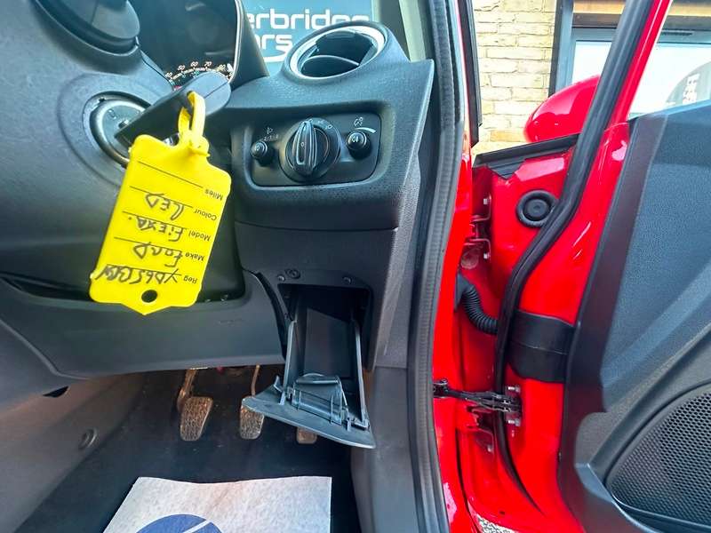 2015 FORD FIESTA 2015 FORD FIESTA