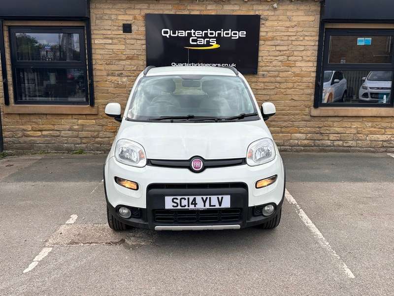 A 2014 FIAT PANDA 4x4 MULTIJET A 2014 FIAT PANDA 4x4 MULTIJET