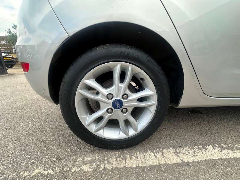 2015 FORD FIESTA 2015 FORD FIESTA
