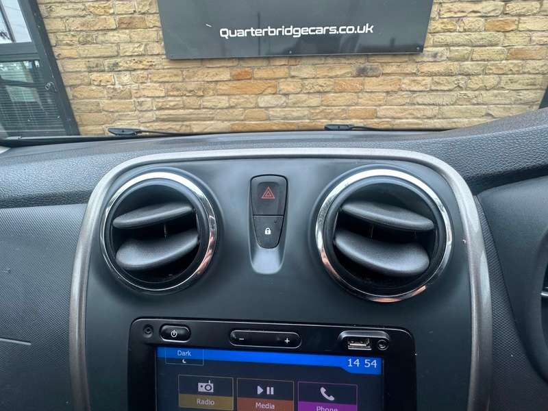 2015 DACIA SANDERO 2015 DACIA SANDERO