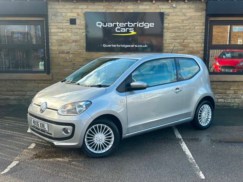 A 2016 VOLKSWAGEN UP HIGH UP A 2016 VOLKSWAGEN UP HIGH UP