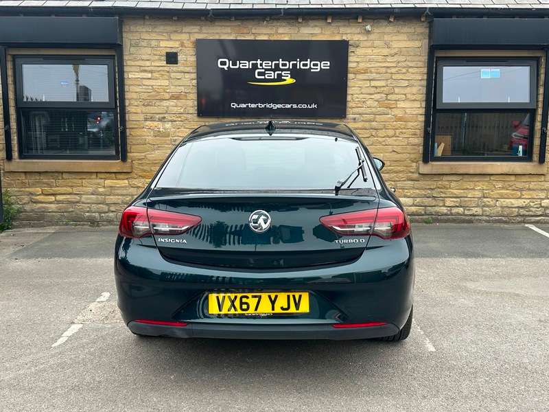 A 2017 VAUXHALL INSIGNIA GRAND SPORT SRI NAV A 2017 VAUXHALL INSIGNIA GRAND SPORT SRI NAV