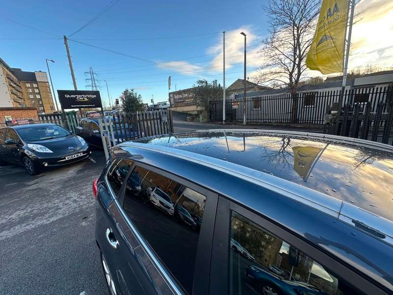 2014 KIA CARENS 2014 KIA CARENS