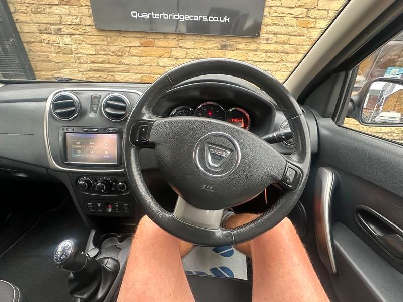 2015 DACIA SANDERO 2015 DACIA SANDERO