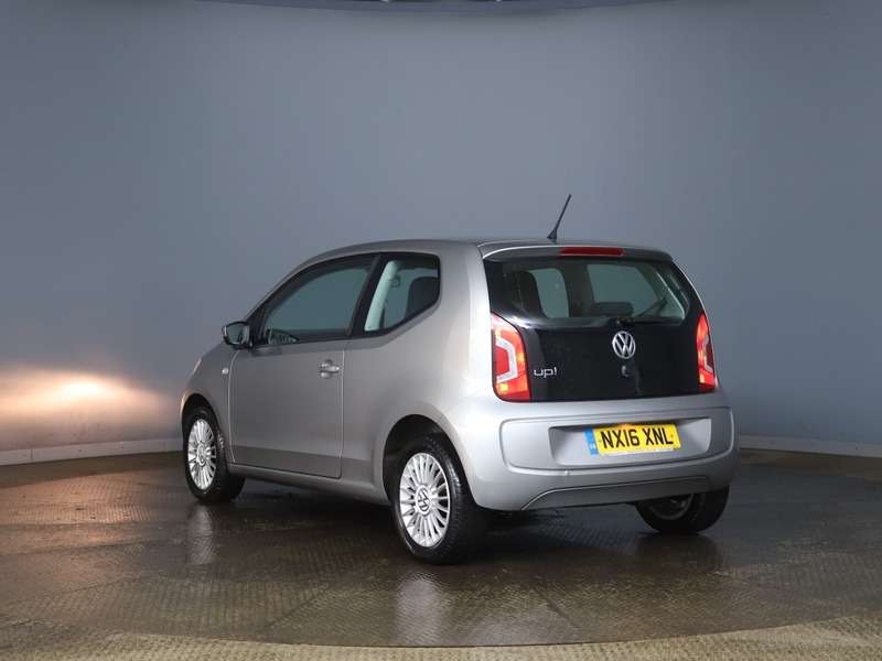 A 2016 VOLKSWAGEN UP HIGH UP A 2016 VOLKSWAGEN UP HIGH UP