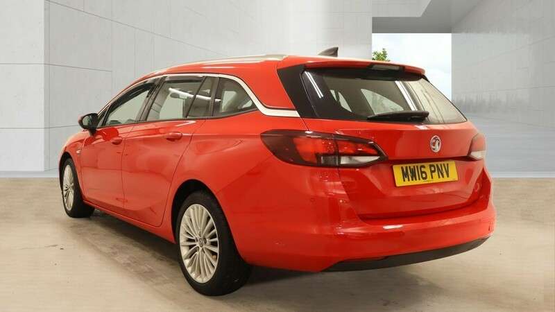 A 2016 VAUXHALL ASTRA ELITE NAV CDTI A 2016 VAUXHALL ASTRA ELITE NAV CDTI