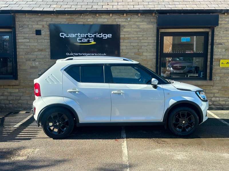 A 2017 SUZUKI IGNIS SZ-T DUALJET A 2017 SUZUKI IGNIS SZ-T DUALJET