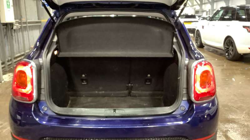 2017 FIAT 500X 2017 FIAT 500X