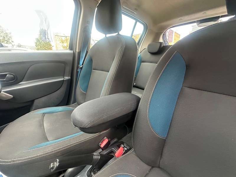 2015 DACIA SANDERO 2015 DACIA SANDERO