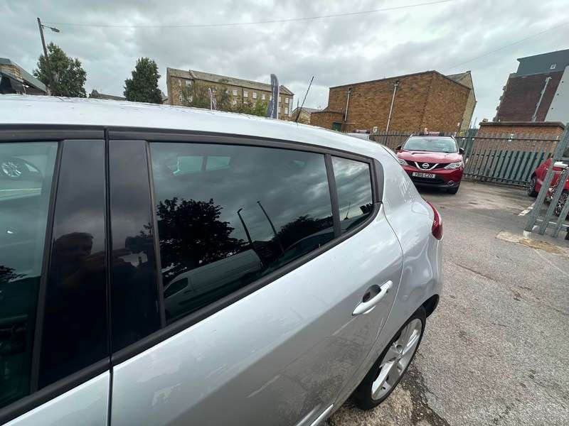 2015 RENAULT MEGANE 2015 RENAULT MEGANE