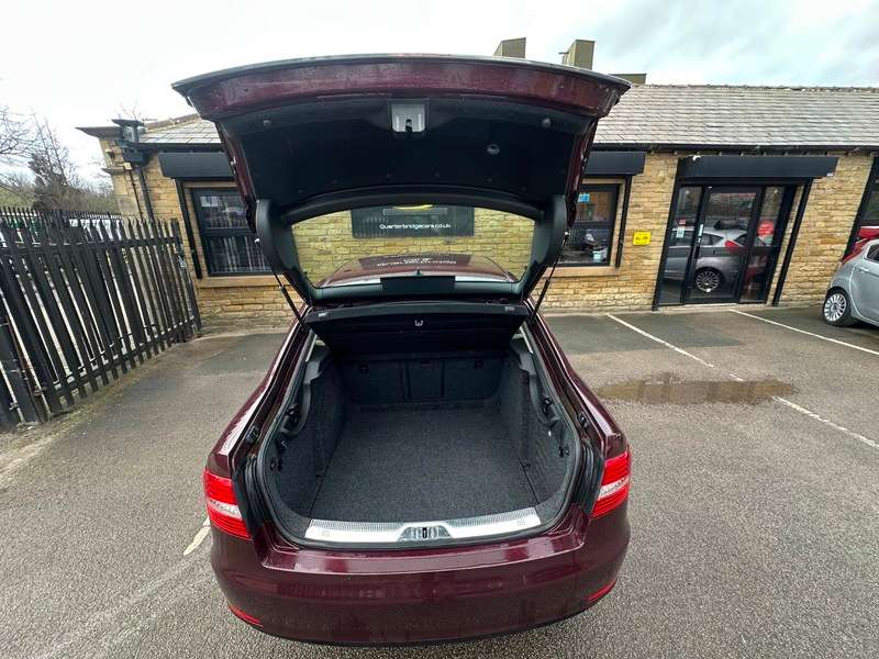 2013 SKODA SUPERB 2013 SKODA SUPERB