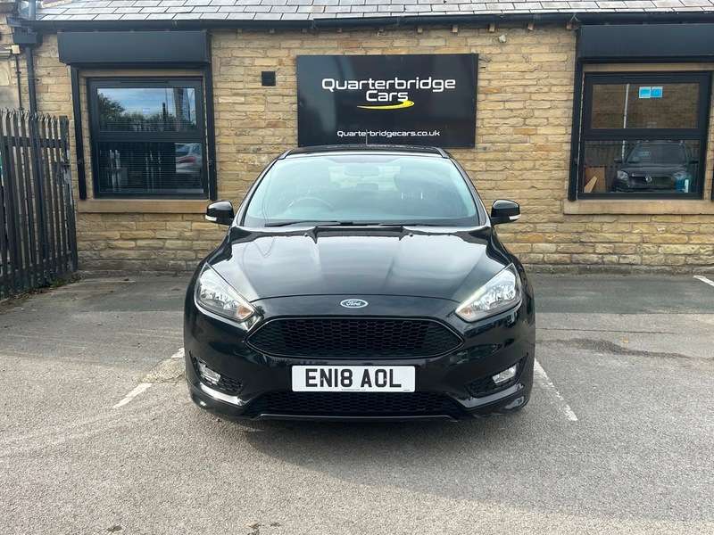 A 2018 FORD FOCUS ST-LINE A 2018 FORD FOCUS ST-LINE