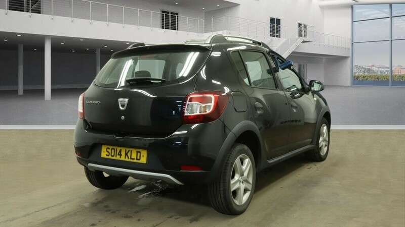 A 2014 DACIA SANDERO STEPWAY AMBIANCE TCE A 2014 DACIA SANDERO STEPWAY AMBIANCE TCE