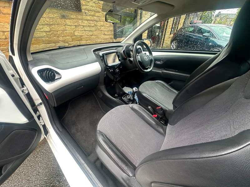 2014 TOYOTA AYGO 2014 TOYOTA AYGO