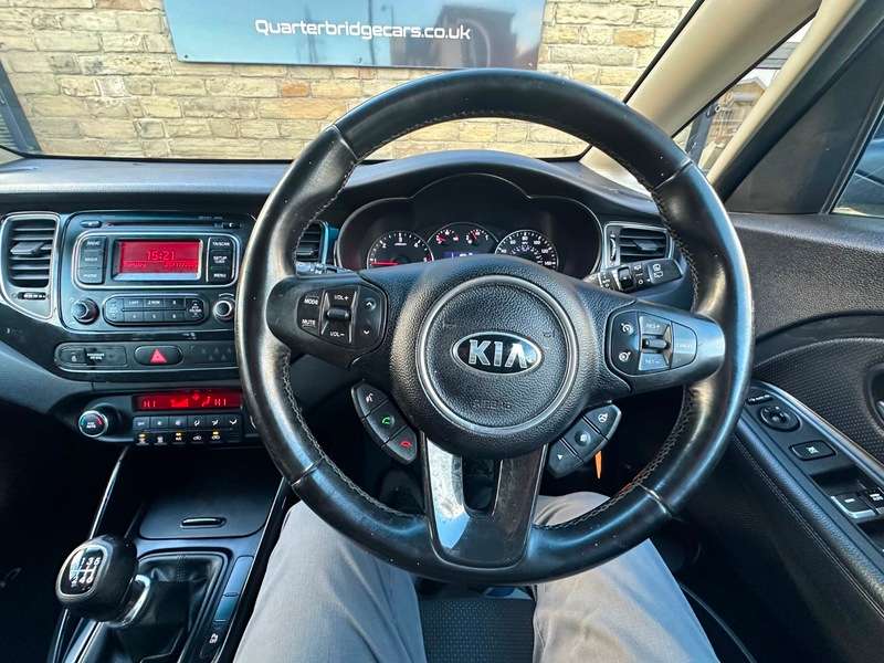 2014 KIA CARENS 2014 KIA CARENS