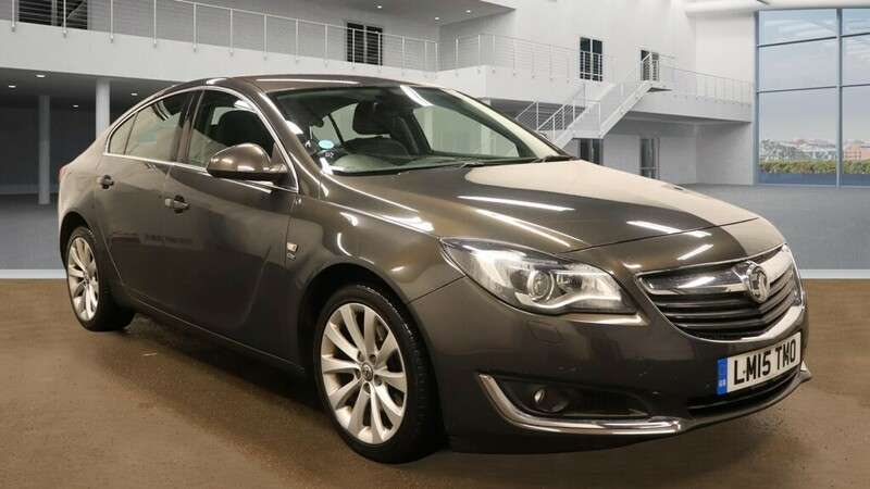 A 2015 VAUXHALL INSIGNIA ELITE NAV CDTI A 2015 VAUXHALL INSIGNIA ELITE NAV CDTI