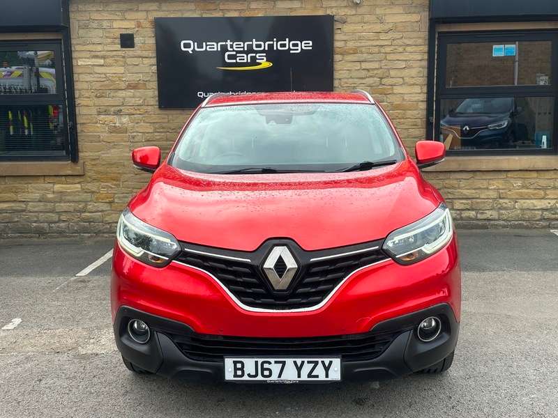 A 2017 RENAULT KADJAR 1.2 TCe Dynamique Nav SUV 5dr Petrol Manual Euro 6 (s/s) (130 ps) A 2017 RENAULT KADJAR 1.2 TCe Dynamique Nav SUV 5dr Petrol Manual Euro 6 (s/s) (130 ps)