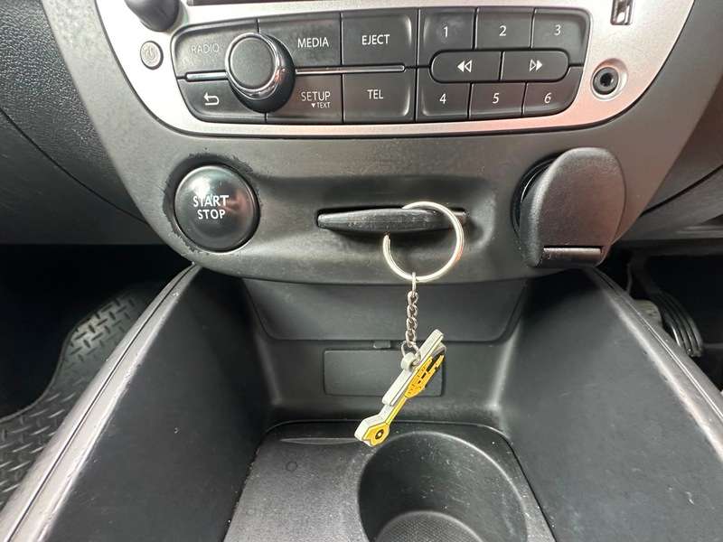 2015 RENAULT MEGANE 2015 RENAULT MEGANE