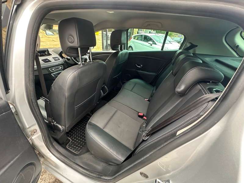 2015 RENAULT MEGANE 2015 RENAULT MEGANE