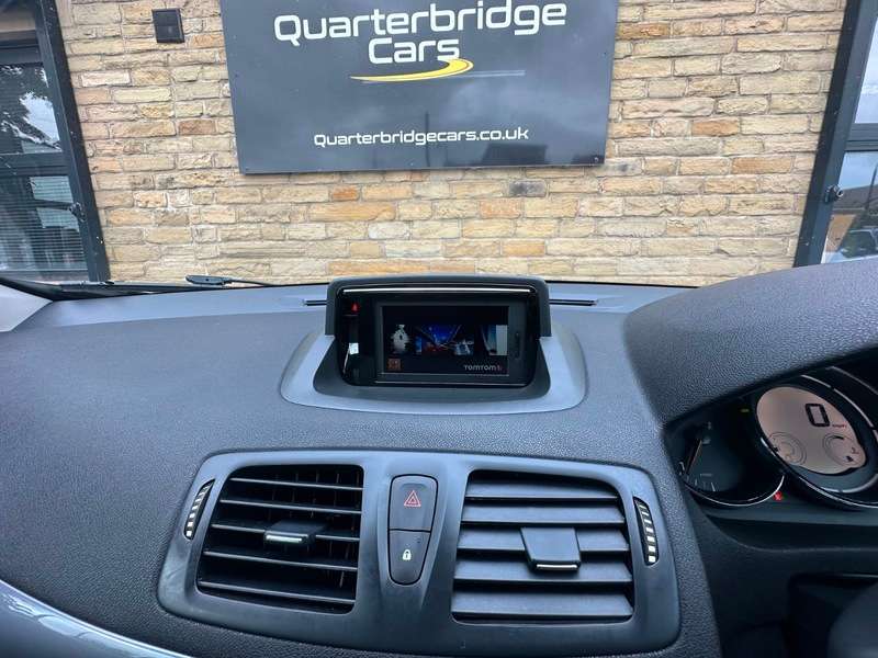 2015 RENAULT MEGANE 2015 RENAULT MEGANE