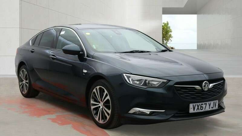 A 2017 VAUXHALL INSIGNIA GRAND SPORT SRI NAV A 2017 VAUXHALL INSIGNIA GRAND SPORT SRI NAV