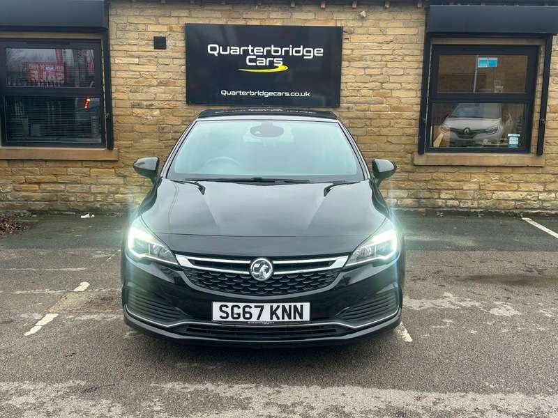 A 2017 VAUXHALL ASTRA SRI VX-LINE NAV A 2017 VAUXHALL ASTRA SRI VX-LINE NAV