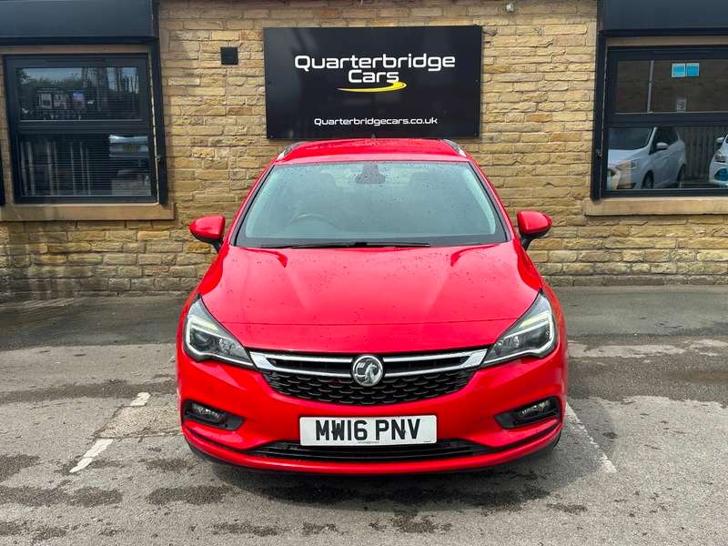 A 2016 VAUXHALL ASTRA ELITE NAV CDTI A 2016 VAUXHALL ASTRA ELITE NAV CDTI