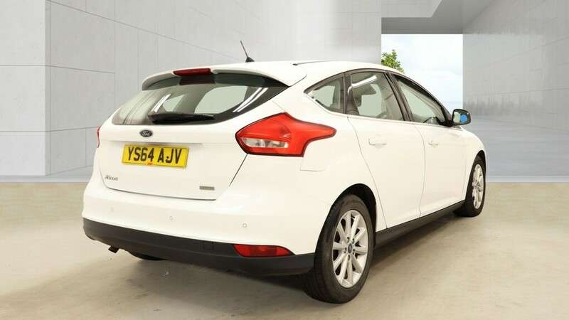A 2014 FORD FOCUS TITANIUM A 2014 FORD FOCUS TITANIUM