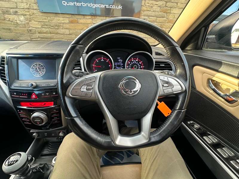 2016 SSANGYONG TIVOLI 2016 SSANGYONG TIVOLI