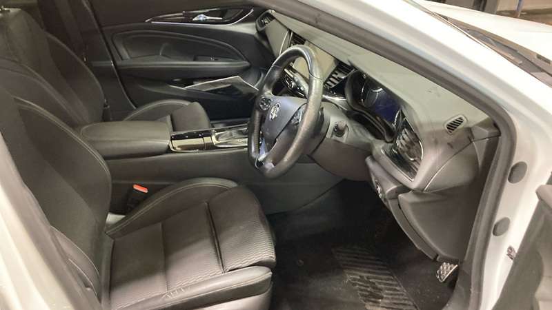 A 2019 VAUXHALL INSIGNIA GRAND SPORT SRI VX-LINE NAV A 2019 VAUXHALL INSIGNIA GRAND SPORT SRI VX-LINE NAV