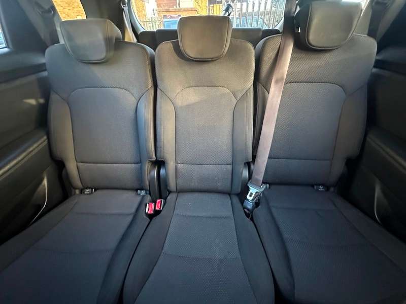 2014 KIA CARENS 2014 KIA CARENS